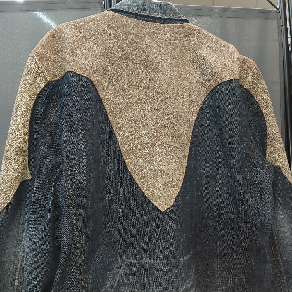 Pure Venom Blazer - Picture 5 of 15